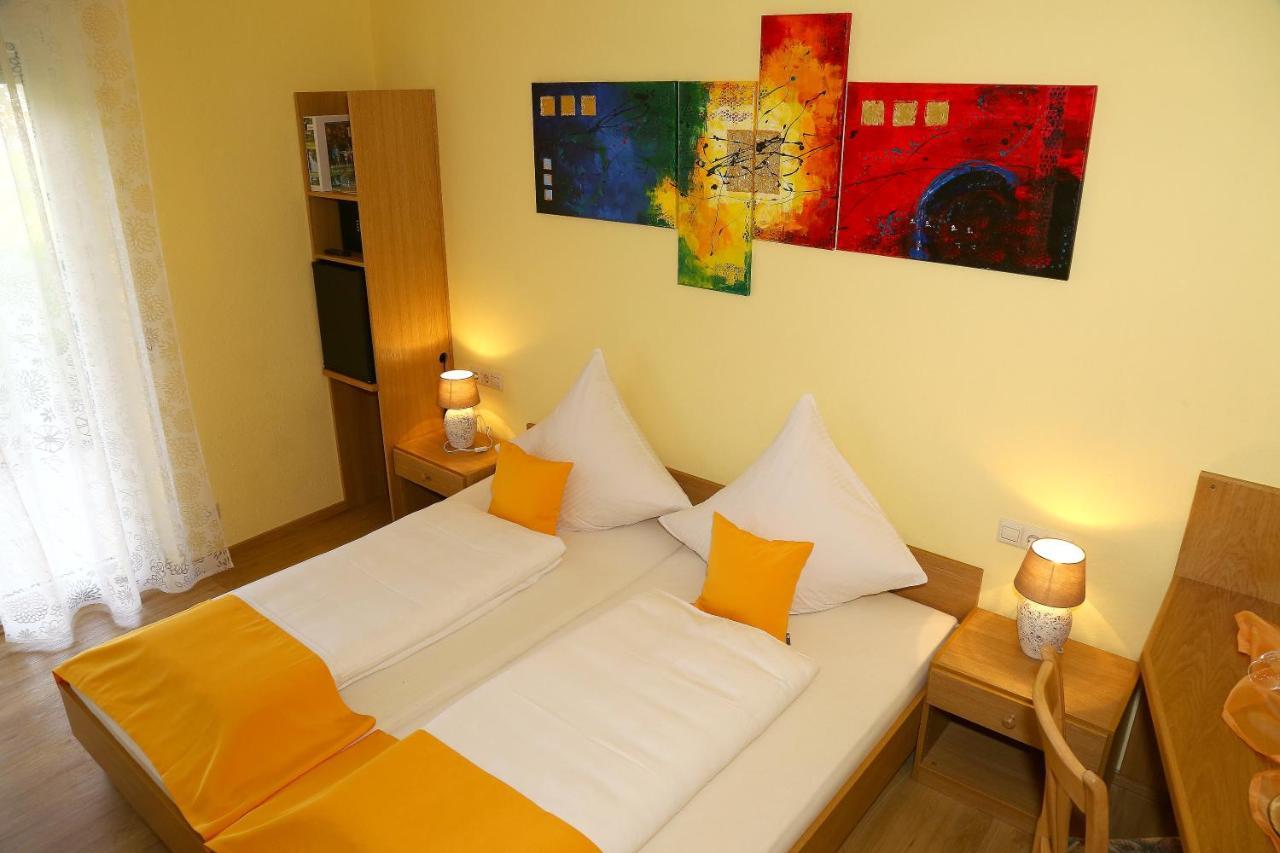 Landhotel Garni Schweizerhaus Schönwalde Extérieur photo