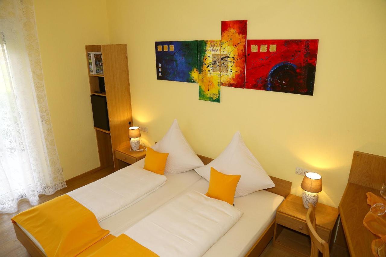 Landhotel Garni Schweizerhaus Schönwalde Extérieur photo